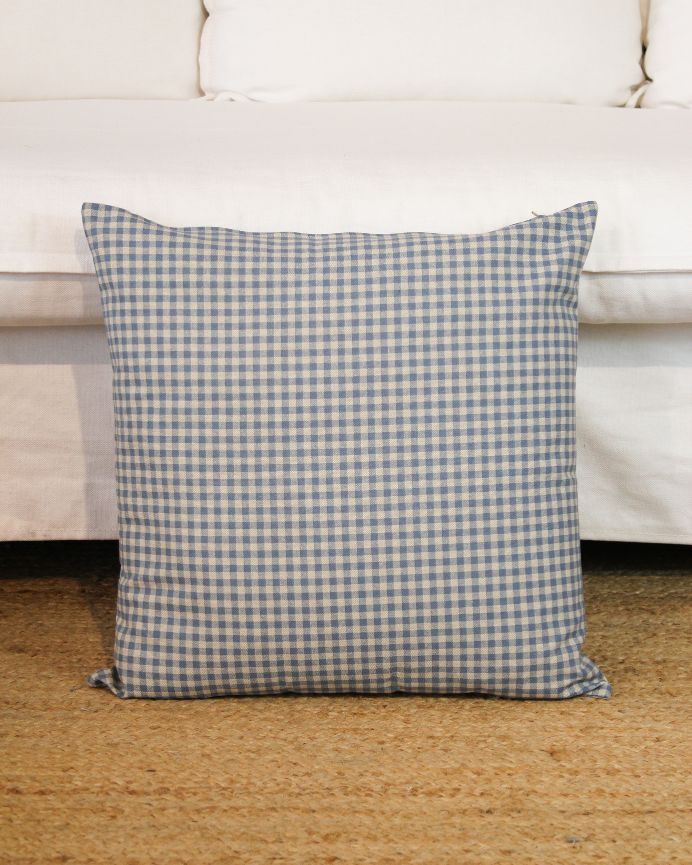 Funda de cojín con estampado vichy azúl y beige 50x50cm de algodón