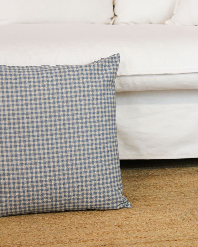 Funda de cojín con estampado vichy azúl y beige 50x50cm de algodón
