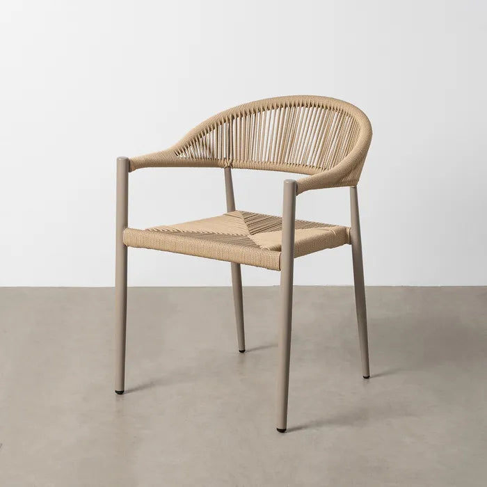 Silla apilable de Aluminio y Ratán en color beige, Pack 2u