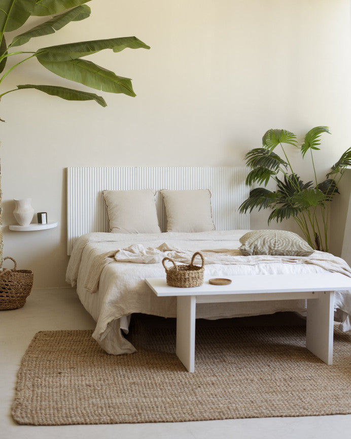 Cabecero Calella, de madera maciza en varios colores y medidas