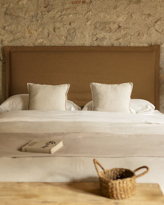 Cabecero tapizado de lino Tavertet en varios colores y medidas