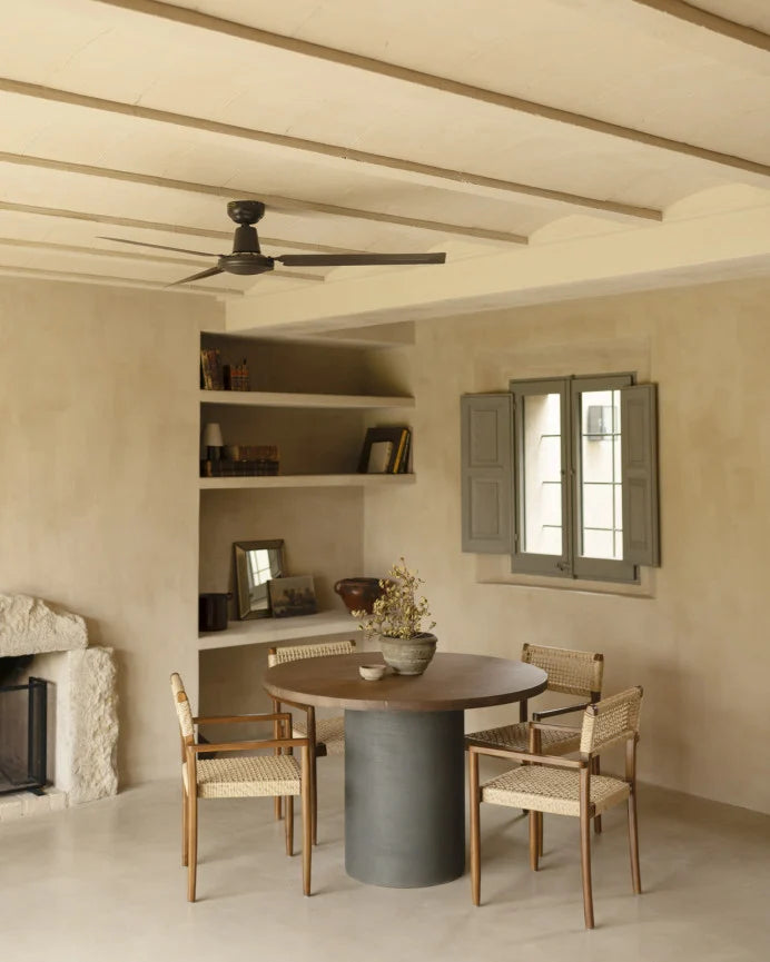 Mesa de comedor redonda de Microcemento en varios colores y medidas