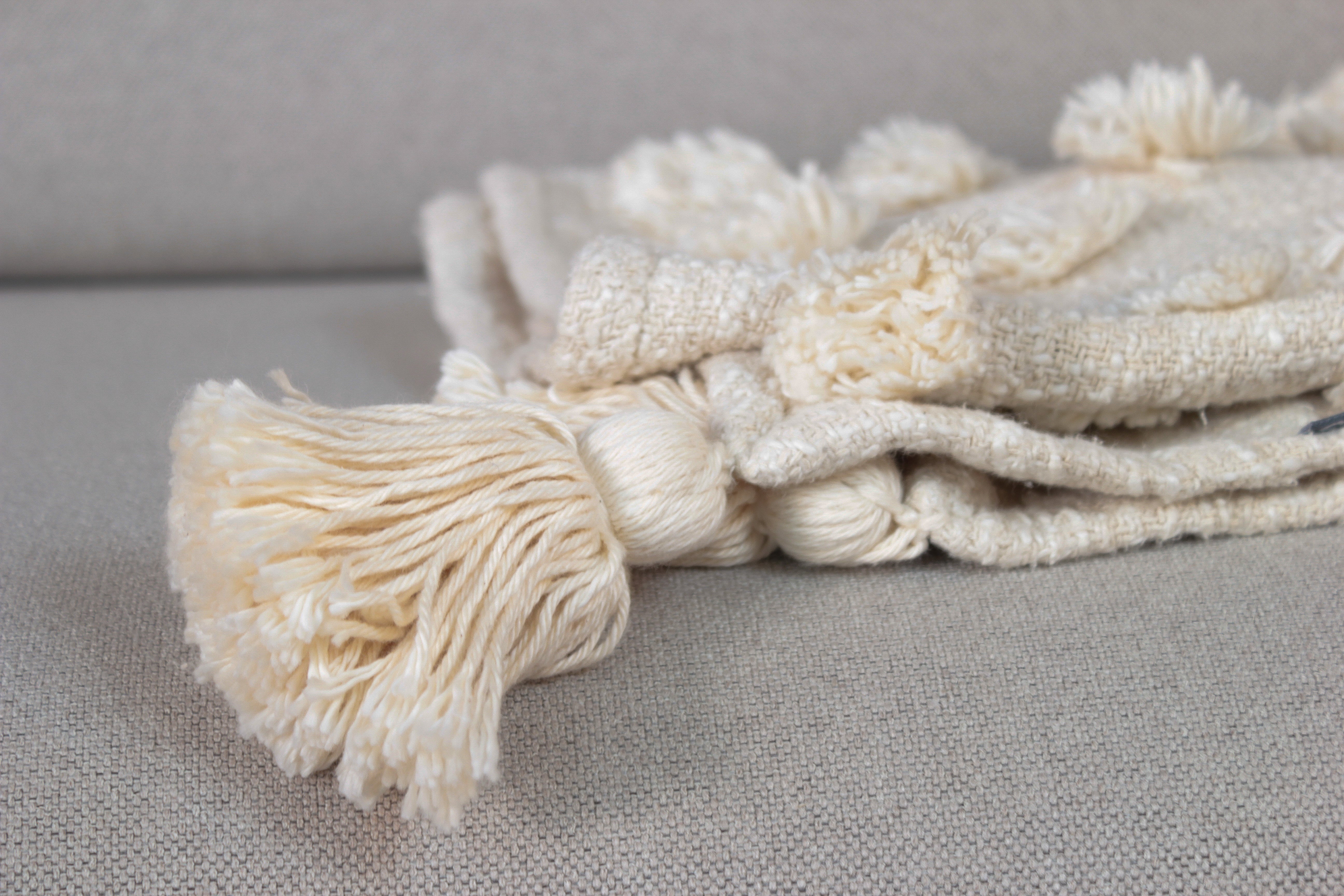 Manta Lia Throw 100% algodón natural 130x170cm