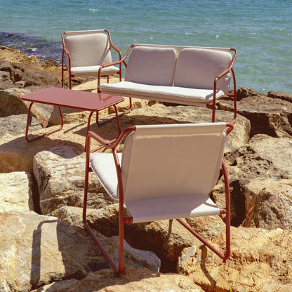 Conjunto de jardín de acero de exterior en color burdeos