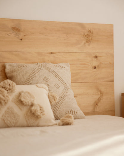 Cabecero Begur de madera maciza en varios colores y medidas