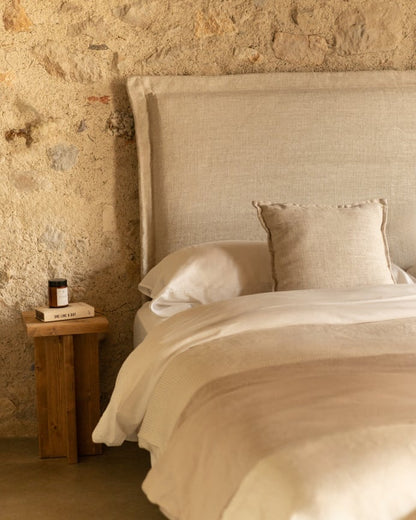 Cabecero tapizado de lino Tavertet en varios colores y medidas