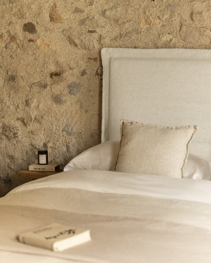 Cabecero tapizado de lino Tavertet en varios colores y medidas