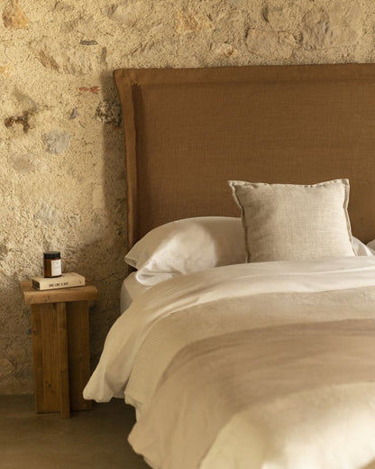 Cabecero tapizado de lino Tavertet en varios colores y medidas
