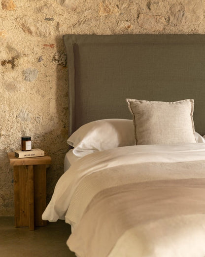 Cabecero tapizado de lino Tavertet en varios colores y medidas