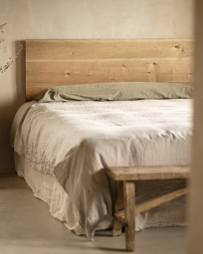 Cabecero Begur de madera maciza en varios colores y medidas