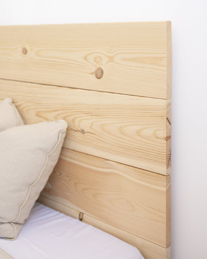 Cabecero Begur de madera maciza en varios colores y medidas