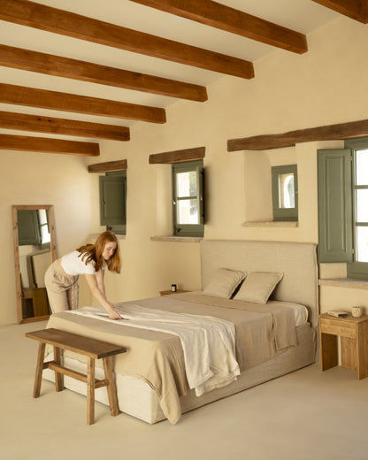 Cama con Canapé y Cabecero desenfundable de Lino Besalú