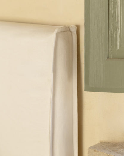 Cama con Canapé y Cabecero desenfundable de Lino Besalú