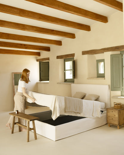 Cama con Canapé y Cabecero desenfundable de Lino Besalú