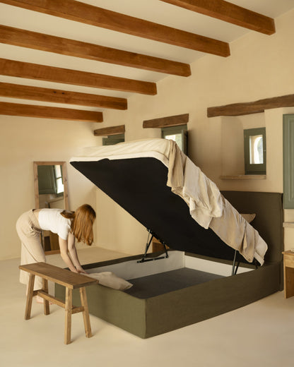 Cama con Canapé y Cabecero desenfundable de Lino Besalú