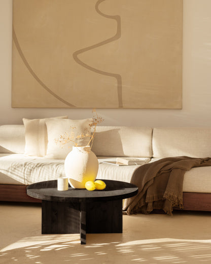 Mesa de centro redonda de madera maciza Pals en varios colores y medidas