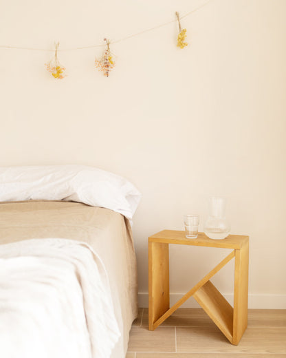 Pack de 2 Mesitas de Noche de Madera Natural Maciza Tossa en varios colores y medidas