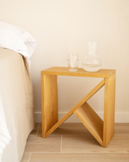 Pack de 2 Mesitas de Noche de Madera Natural Maciza Tossa en varios colores y medidas