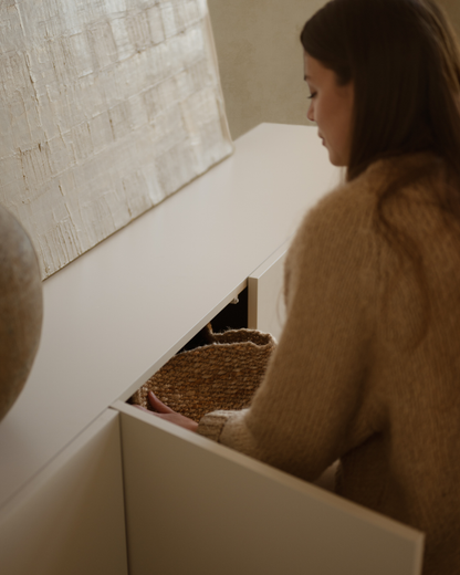 Mueble TV lacado en color arena 160x40cm