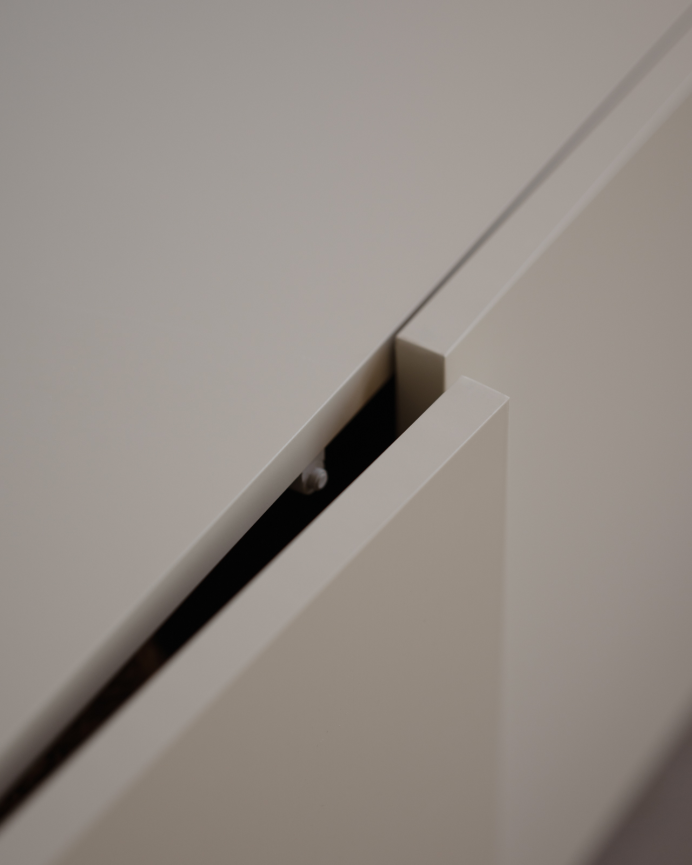 Mueble TV lacado en color arena 160x40cm