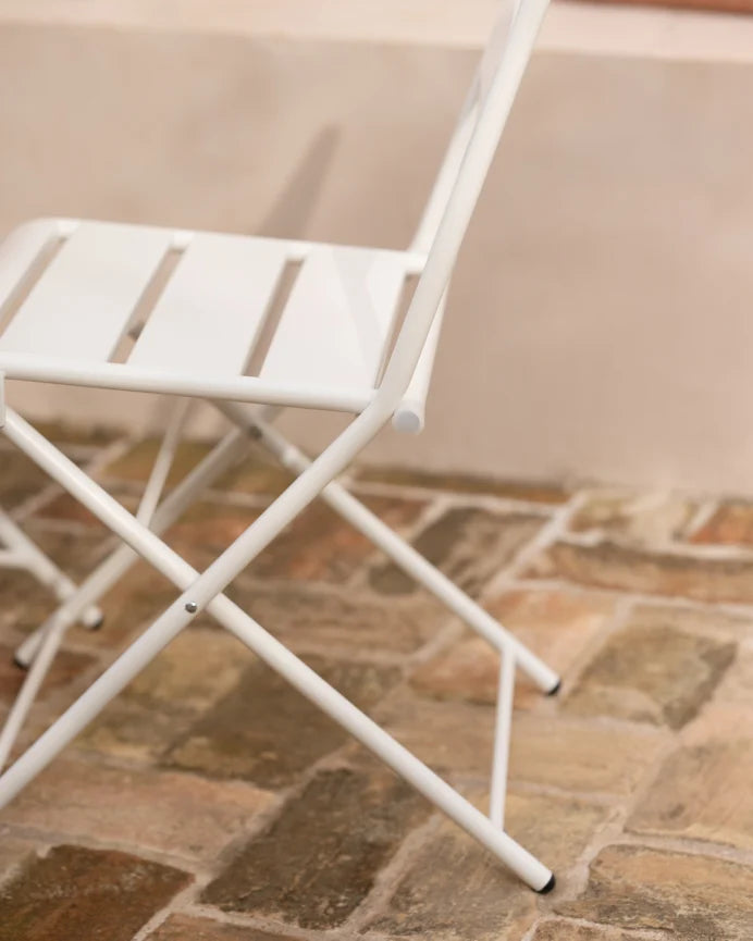 Set de 2 sillas y mesa para exterior, de aluminio en Blanco mate