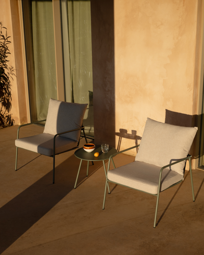 Set de Exterior en Acero Verde Mate: Mesa de Centro y 2 Butacas