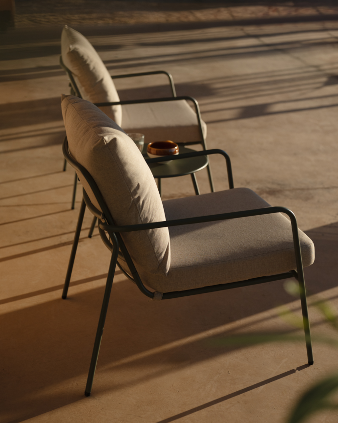 Set de Exterior en Acero Verde Mate: Mesa de Centro y 2 Butacas