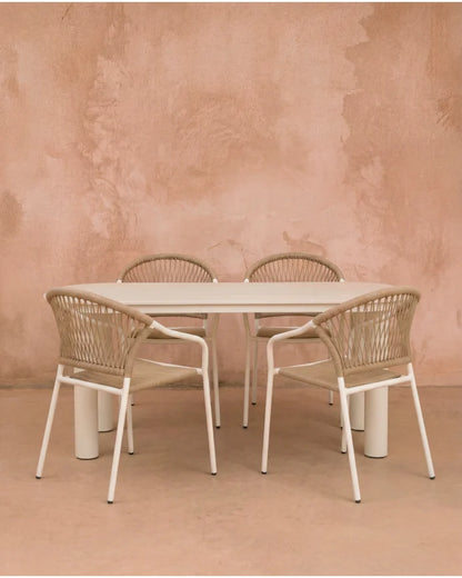 Set de mesa de comedor exterior de piedra y aluminio blanco y 4 sillas exterior de aluminio blanco mate y ratán sintético
