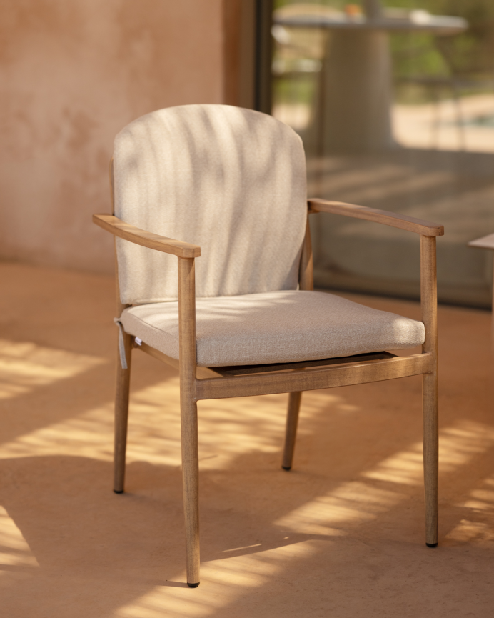 Set de Comedor Exterior: Mesa Rectangular con Sobre Cerámico y 4 Sillas Acabado Madera