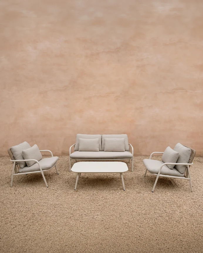 Set de jardín con sofá, mesa de centro y dos butacas de aluminio acabado en Blanco Mate